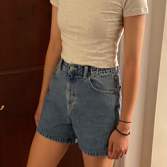 Pull&Bear high-waisted blue jean shorts - Picture 2 of 6